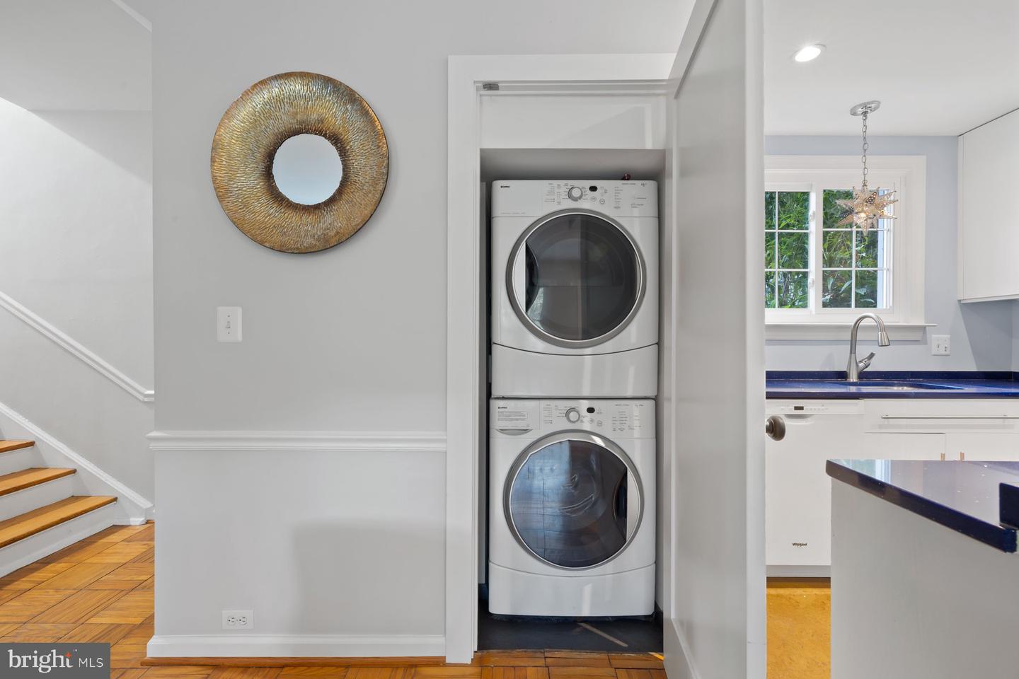 3332 MARTHA CUSTIS DR, ALEXANDRIA, Virginia 22302, 1 Bedroom Bedrooms, 5 Rooms Rooms,1 BathroomBathrooms,Residential,For sale,3332 MARTHA CUSTIS DR,VAAX2048996 MLS # VAAX2048996