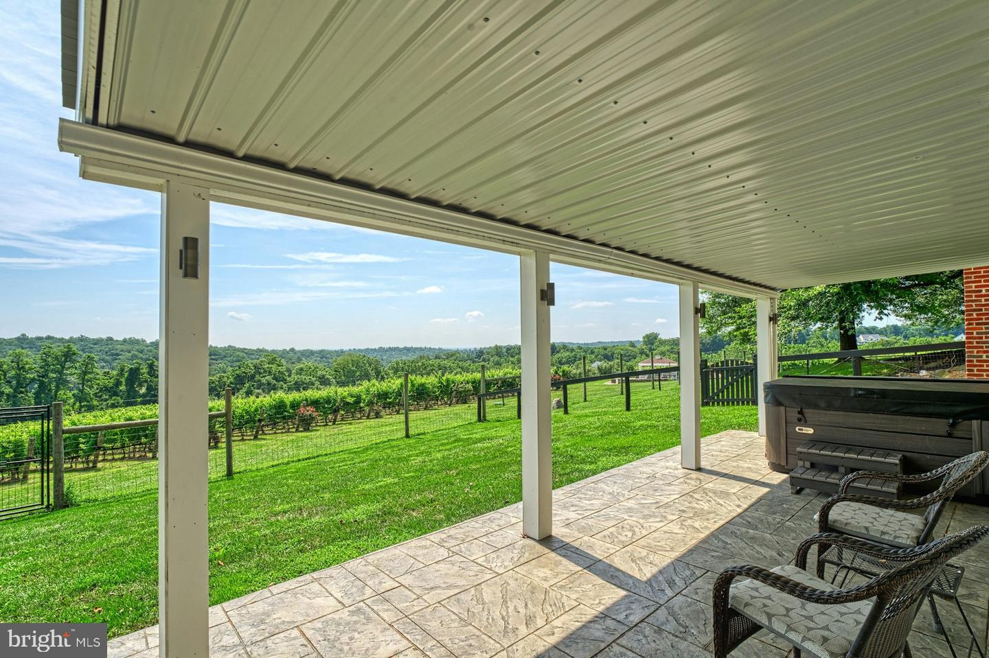 40954 CANTER LN, PAEONIAN SPRINGS, Virginia 20129, 4 Bedrooms Bedrooms, ,6 BathroomsBathrooms,Residential,For sale,40954 CANTER LN,VALO2105746 MLS # VALO2105746