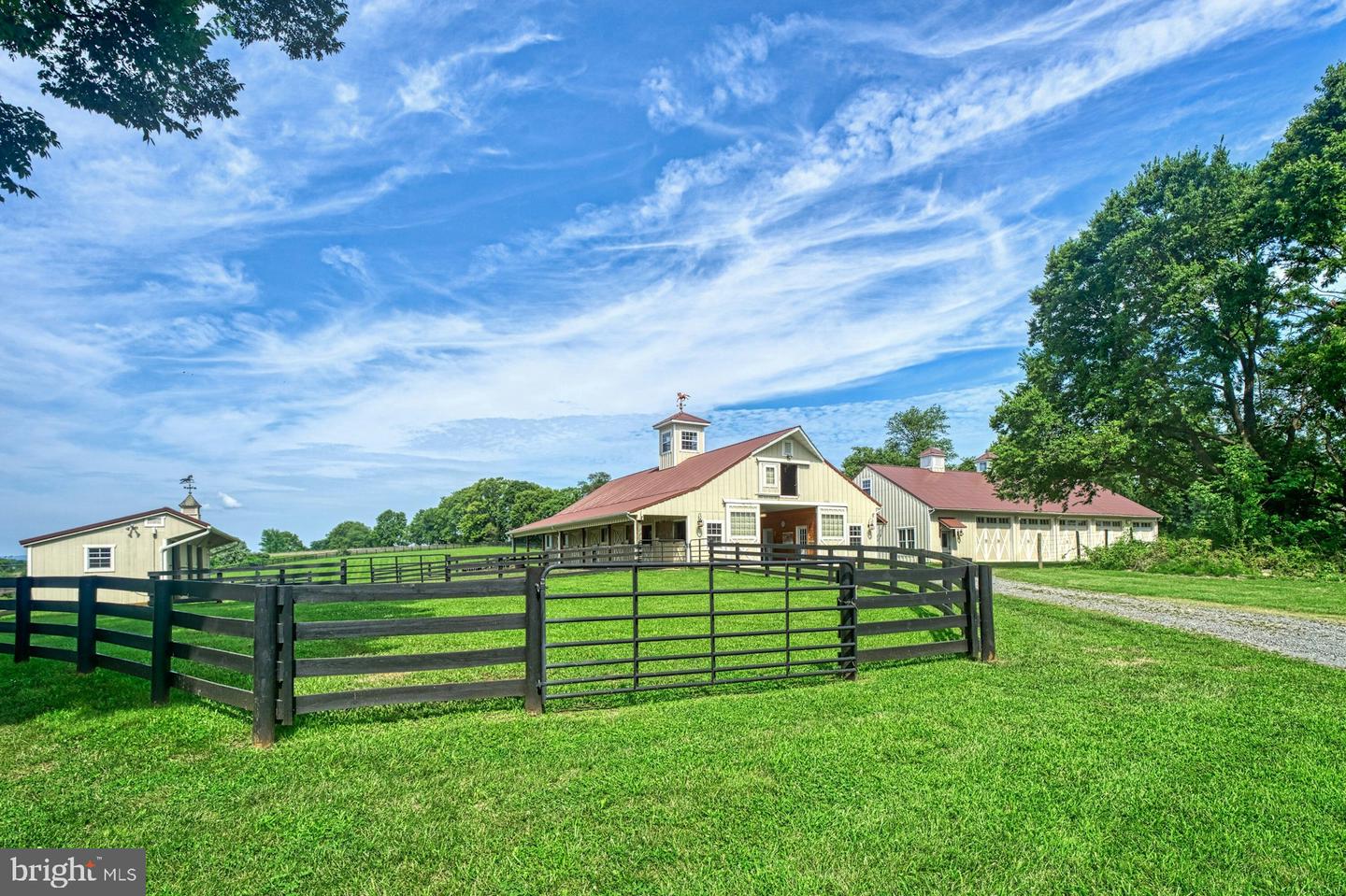 40954 CANTER LN, PAEONIAN SPRINGS, Virginia 20129, 4 Bedrooms Bedrooms, ,6 BathroomsBathrooms,Residential,For sale,40954 CANTER LN,VALO2105746 MLS # VALO2105746