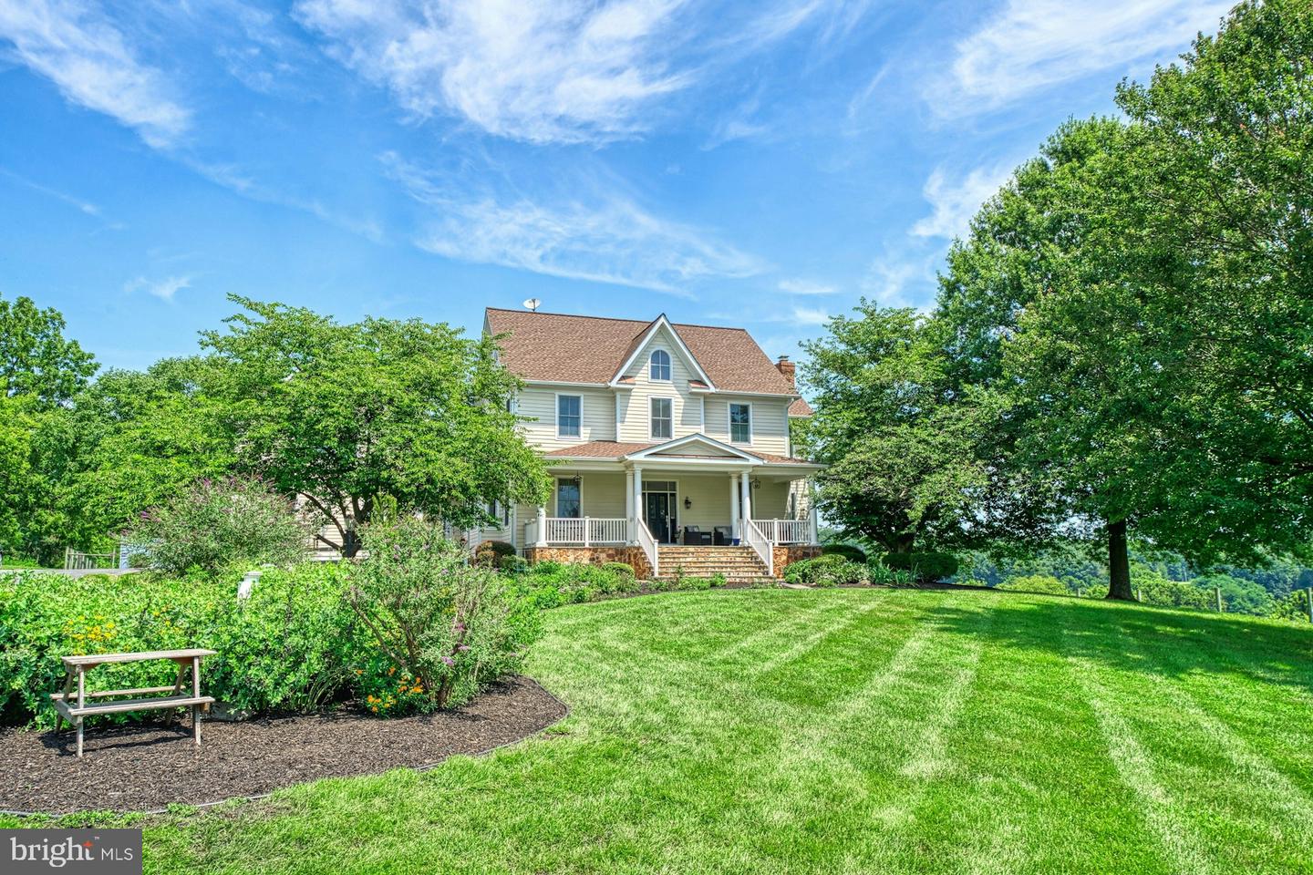 40954 CANTER LN, PAEONIAN SPRINGS, Virginia 20129, 4 Bedrooms Bedrooms, ,6 BathroomsBathrooms,Residential,For sale,40954 CANTER LN,VALO2105746 MLS # VALO2105746