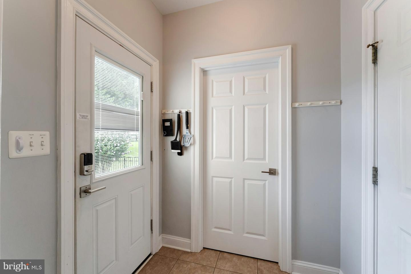 40954 CANTER LN, PAEONIAN SPRINGS, Virginia 20129, 4 Bedrooms Bedrooms, ,6 BathroomsBathrooms,Residential,For sale,40954 CANTER LN,VALO2105746 MLS # VALO2105746
