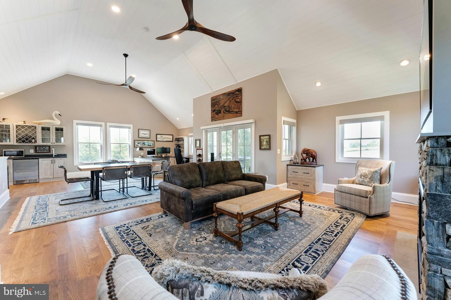 40954 CANTER LN, PAEONIAN SPRINGS, Virginia 20129, 4 Bedrooms Bedrooms, ,6 BathroomsBathrooms,Residential,For sale,40954 CANTER LN,VALO2105746 MLS # VALO2105746