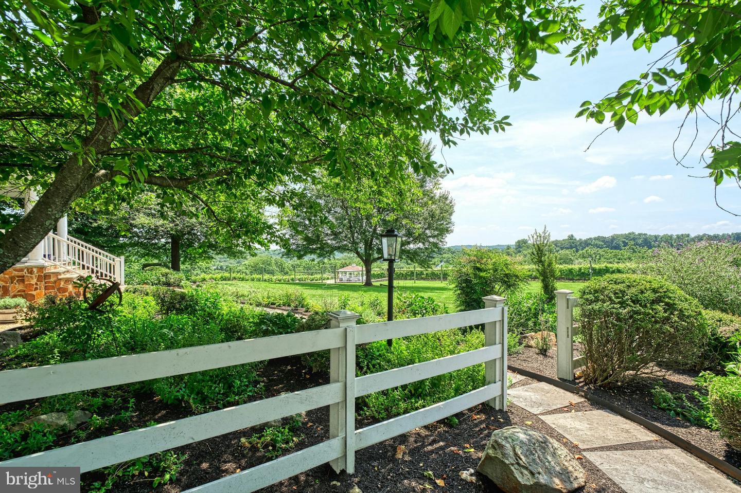 40954 CANTER LN, PAEONIAN SPRINGS, Virginia 20129, 4 Bedrooms Bedrooms, ,6 BathroomsBathrooms,Residential,For sale,40954 CANTER LN,VALO2105746 MLS # VALO2105746