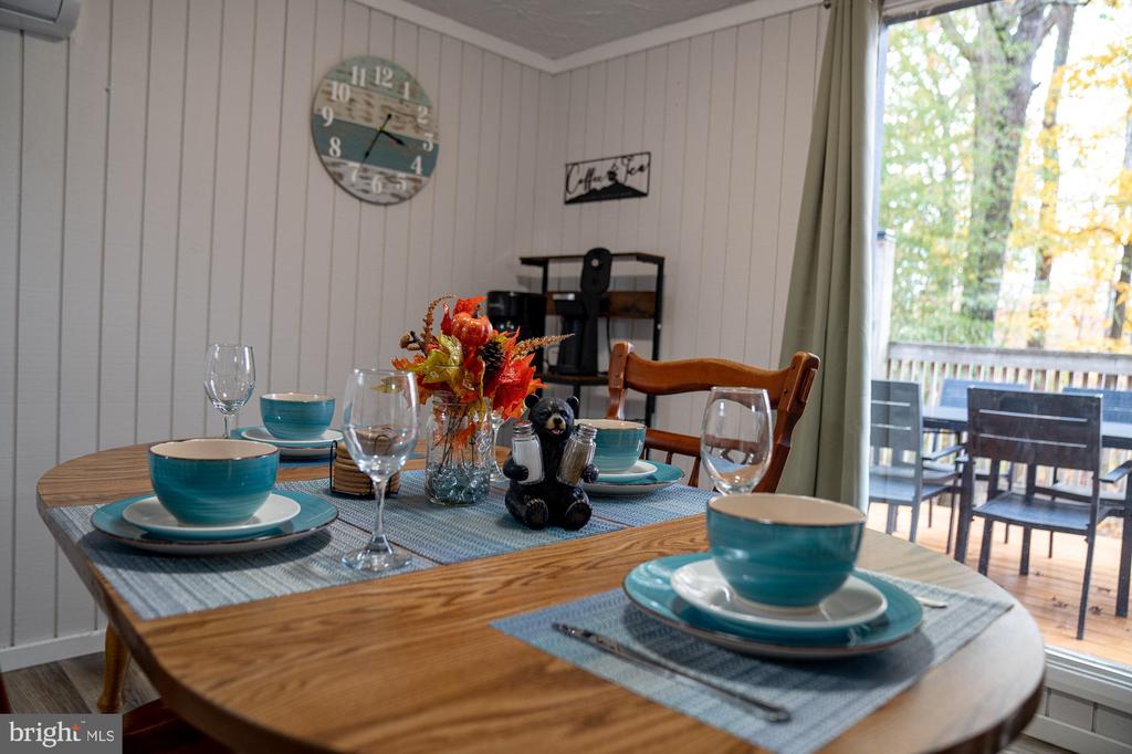 415 PINE HILL DR, STANARDSVILLE, Virginia 22973, 2 Bedrooms Bedrooms, ,1 BathroomBathrooms,Residential,415 PINE HILL DR,VAGR2000762 MLS # VAGR2000762