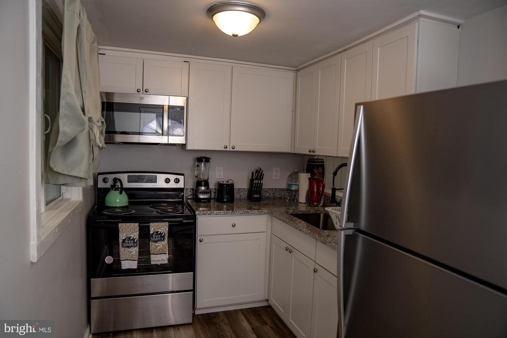 415 PINE HILL DR, STANARDSVILLE, Virginia 22973, 2 Bedrooms Bedrooms, ,1 BathroomBathrooms,Residential,415 PINE HILL DR,VAGR2000762 MLS # VAGR2000762