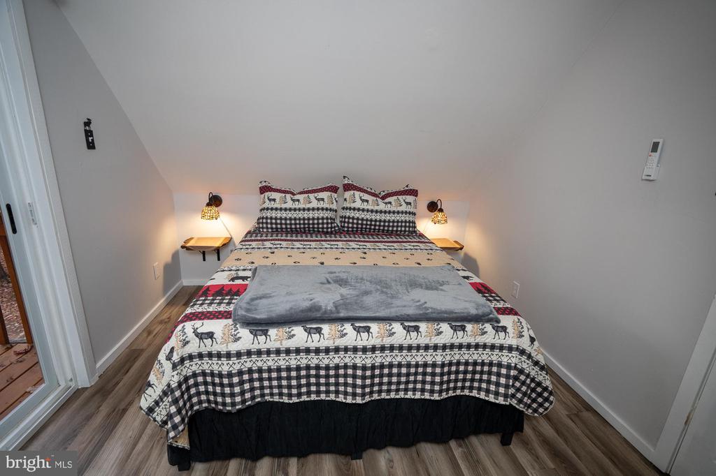 415 PINE HILL DR, STANARDSVILLE, Virginia 22973, 2 Bedrooms Bedrooms, ,1 BathroomBathrooms,Residential,415 PINE HILL DR,VAGR2000762 MLS # VAGR2000762