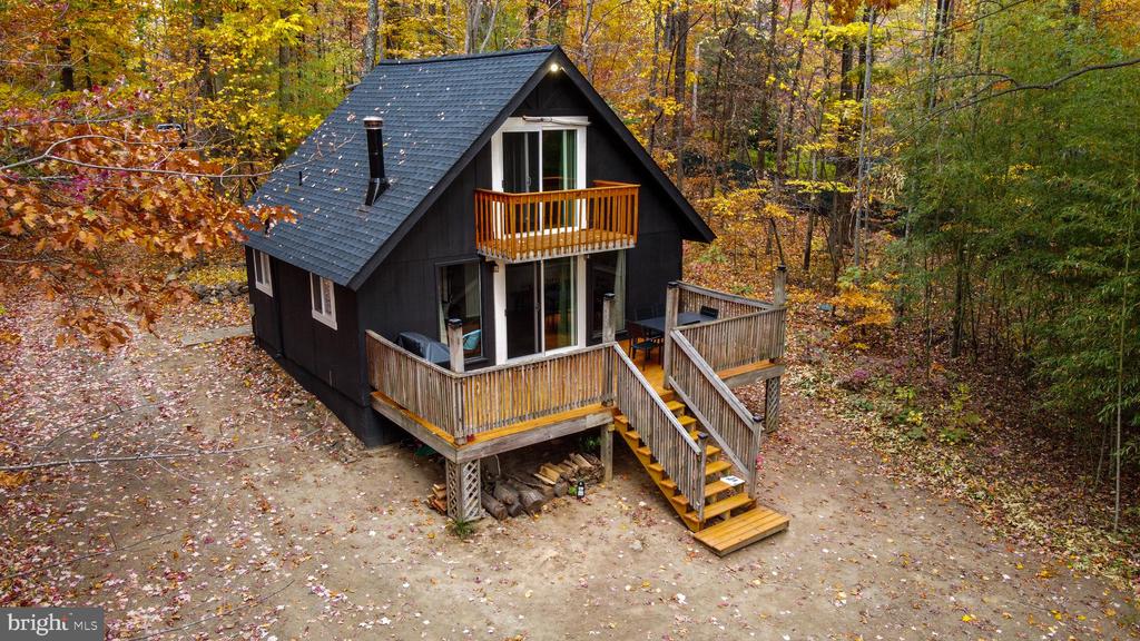 415 PINE HILL DR, STANARDSVILLE, Virginia 22973, 2 Bedrooms Bedrooms, ,1 BathroomBathrooms,Residential,415 PINE HILL DR,VAGR2000762 MLS # VAGR2000762