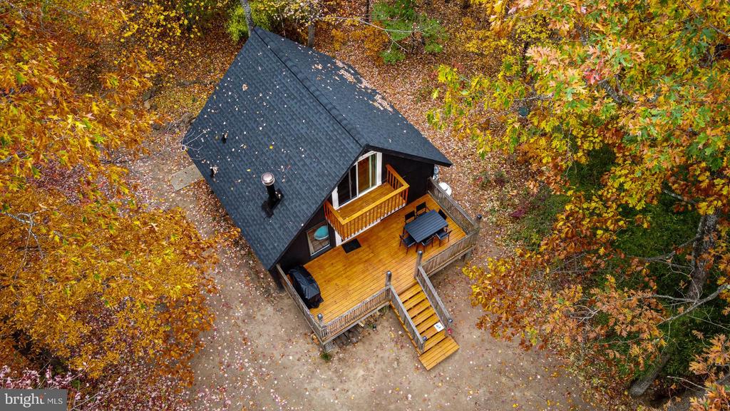 415 PINE HILL DR, STANARDSVILLE, Virginia 22973, 2 Bedrooms Bedrooms, ,1 BathroomBathrooms,Residential,415 PINE HILL DR,VAGR2000762 MLS # VAGR2000762