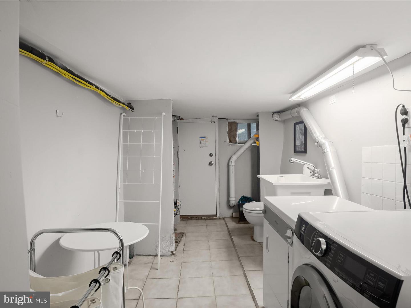 1648 KRAMER ST NE, WASHINGTON, District Of Columbia 20002, 2 Bedrooms Bedrooms, ,1 BathroomBathrooms,Residential,For sale,1648 KRAMER ST NE,DCDC2217332 MLS # DCDC2217332