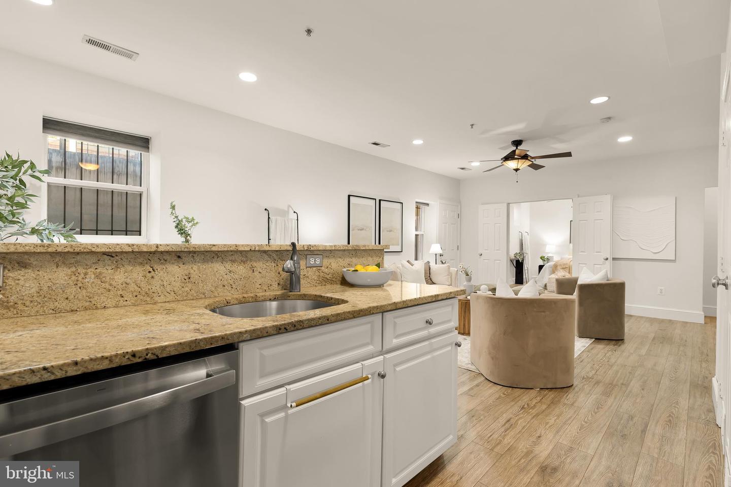 330 RHODE ISLAND AVE NE #40, WASHINGTON, District Of Columbia 20002, 1 Bedroom Bedrooms, ,1 BathroomBathrooms,Residential,For sale,330 RHODE ISLAND AVE NE #40,DCDC2217556 MLS # DCDC2217556 330 RHODE ISLAND AVE NE #40, WASHINGTON, District Of Columbia 20002, 1 Bedroom Bedrooms, ,1 BathroomBathrooms,Residential,For sale,330 RHODE ISLAND AVE NE #40,DCDC2217556 MLS # DCDC2217556