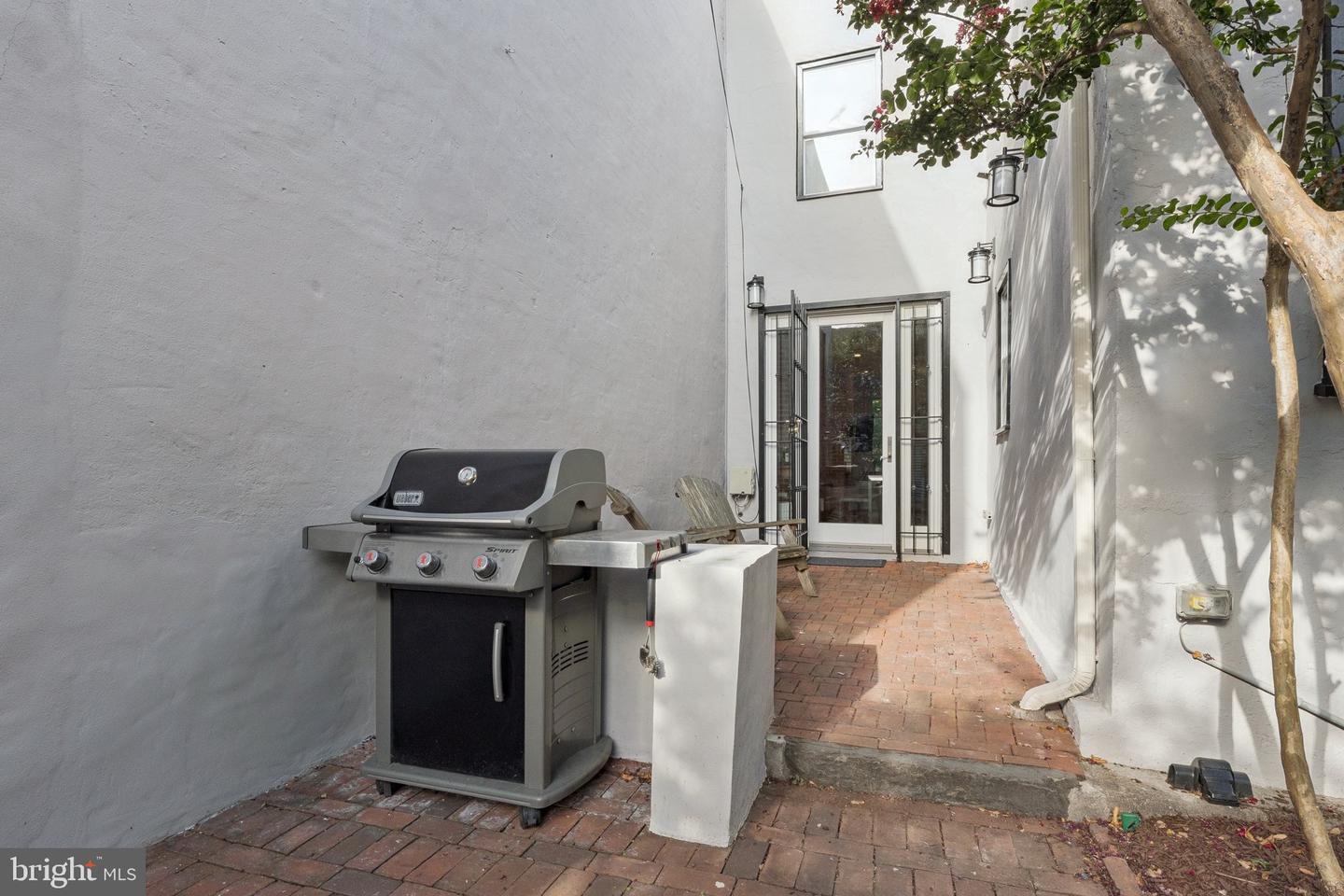 1617 8TH ST NW, WASHINGTON, District Of Columbia 20001, 3 Bedrooms Bedrooms, ,1 BathroomBathrooms,Residential,For sale,1617 8TH ST NW,DCDC2217874 MLS # DCDC2217874