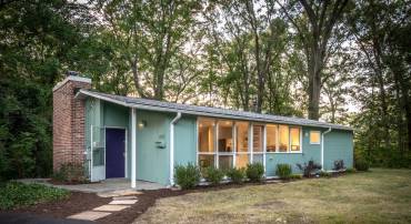 1915 MARTHAS RD, ALEXANDRIA, Virginia 22307, 3 Bedrooms Bedrooms, ,1 BathroomBathrooms,Residential,For sale,1915 MARTHAS RD,VAFX2264774 MLS # VAFX2264774