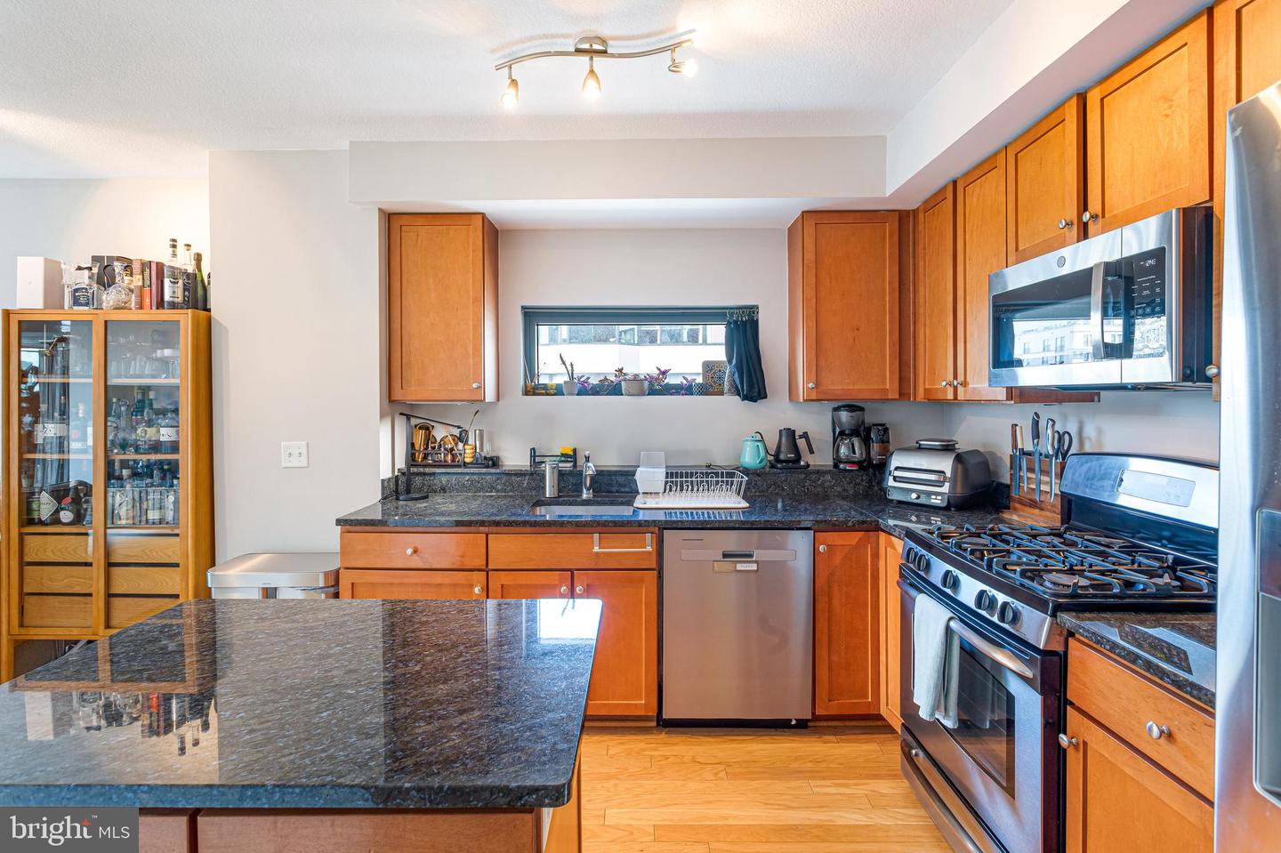 1117 10TH ST NW #804, WASHINGTON, District Of Columbia 20001, 2 Bedrooms Bedrooms, ,2 BathroomsBathrooms,Residential,For sale,1117 10TH ST NW #804,DCDC2220104 MLS # DCDC2220104