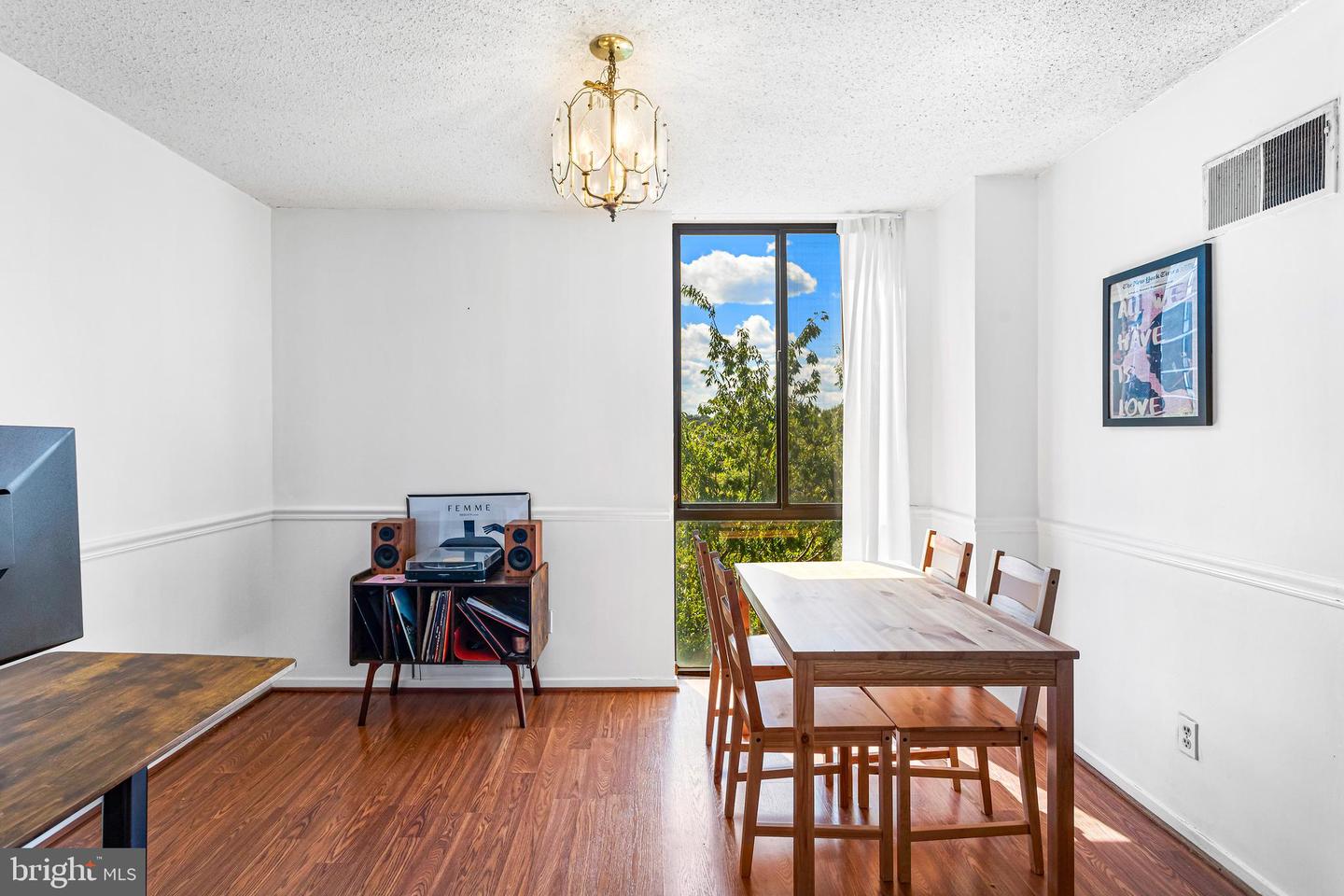 2311 PIMMIT DR #603, FALLS CHURCH, Virginia 22043, 1 Bedroom Bedrooms, ,1 BathroomBathrooms,Residential,For sale,2311 PIMMIT DR #603,VAFX2264696 MLS # VAFX2264696