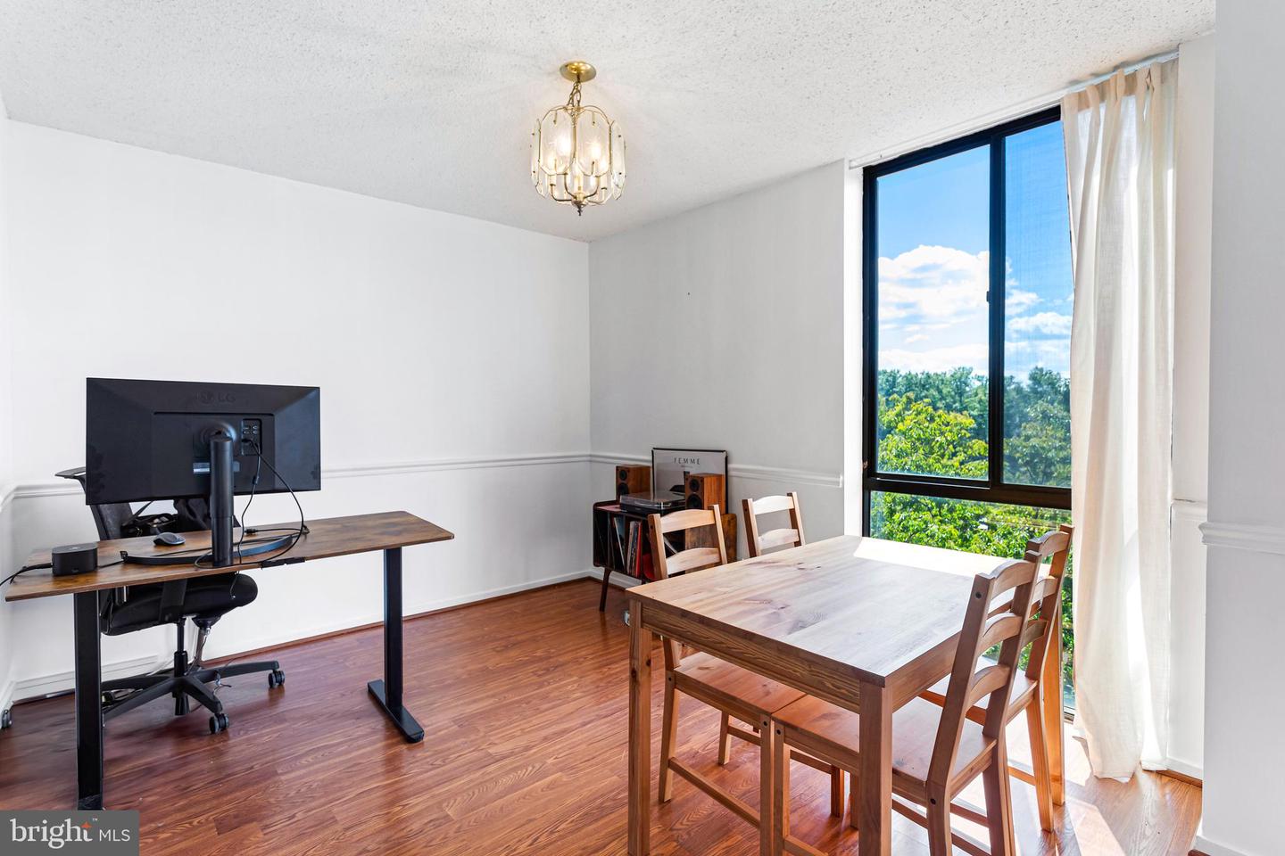 2311 PIMMIT DR #603, FALLS CHURCH, Virginia 22043, 1 Bedroom Bedrooms, ,1 BathroomBathrooms,Residential,For sale,2311 PIMMIT DR #603,VAFX2264696 MLS # VAFX2264696
