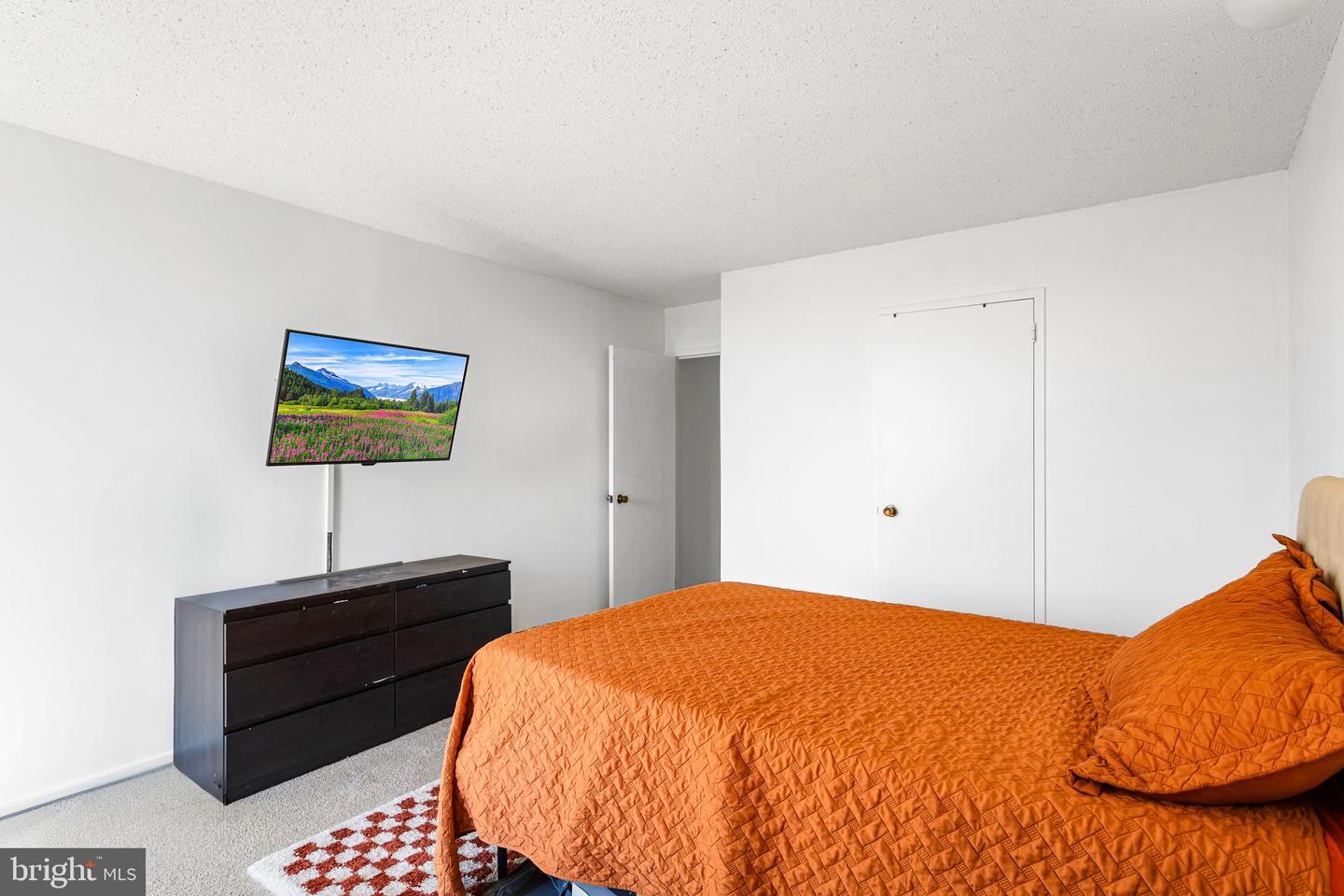 2311 PIMMIT DR #603, FALLS CHURCH, Virginia 22043, 1 Bedroom Bedrooms, ,1 BathroomBathrooms,Residential,For sale,2311 PIMMIT DR #603,VAFX2264696 MLS # VAFX2264696