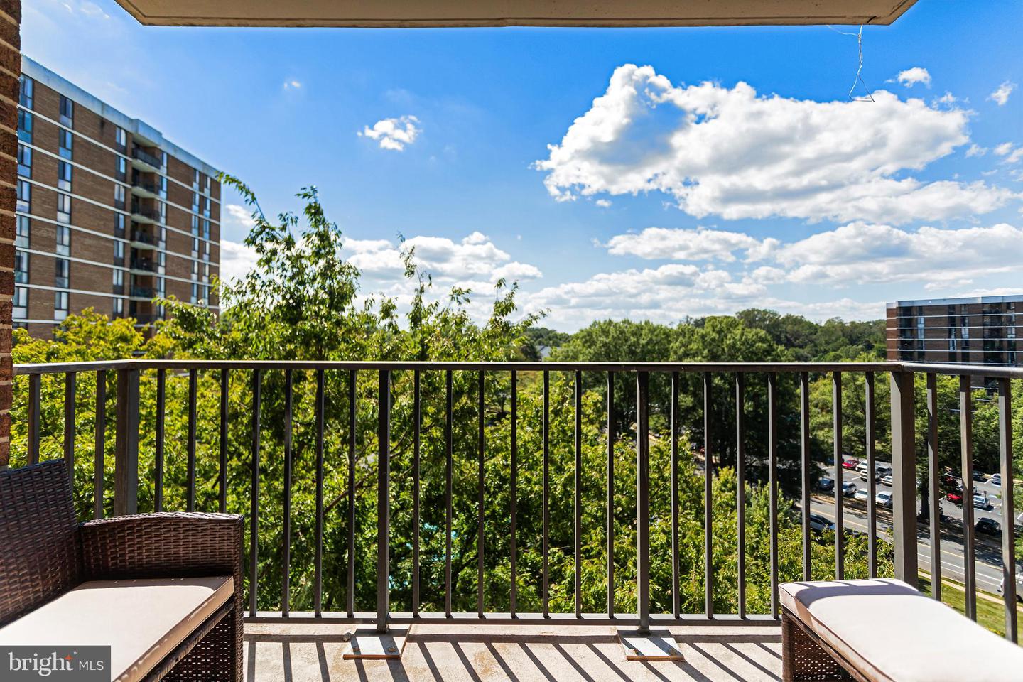 2311 PIMMIT DR #603, FALLS CHURCH, Virginia 22043, 1 Bedroom Bedrooms, ,1 BathroomBathrooms,Residential,For sale,2311 PIMMIT DR #603,VAFX2264696 MLS # VAFX2264696