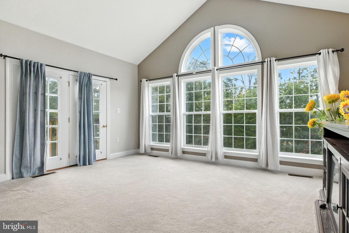 150 EWELL DR, WINCHESTER, Virginia 22602, 5 Bedrooms Bedrooms, ,5 BathroomsBathrooms,Residential,For sale,150 EWELL DR,VAFV2036588 MLS # VAFV2036588