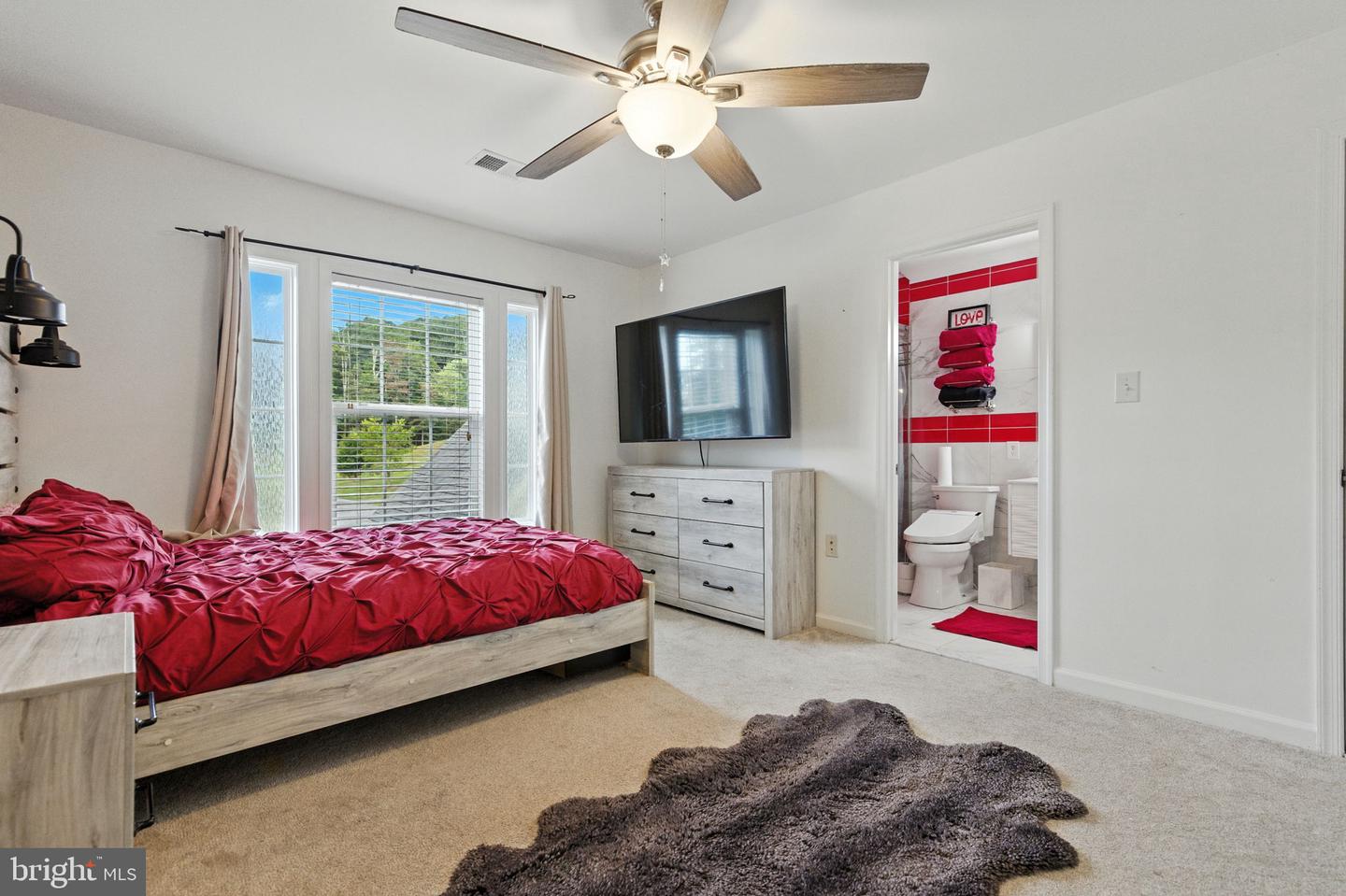 150 EWELL DR, WINCHESTER, Virginia 22602, 5 Bedrooms Bedrooms, ,5 BathroomsBathrooms,Residential,For sale,150 EWELL DR,VAFV2036588 MLS # VAFV2036588