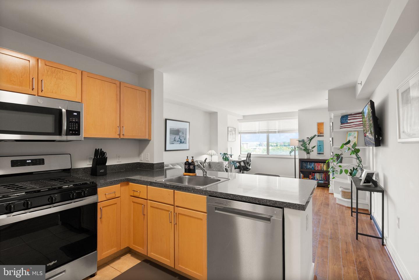 800 4TH ST SW #S712, WASHINGTON, District Of Columbia 20024, 1 Bedroom Bedrooms, ,1 BathroomBathrooms,Residential,For sale,800 4TH ST SW #S712,DCDC2220188 MLS # DCDC2220188