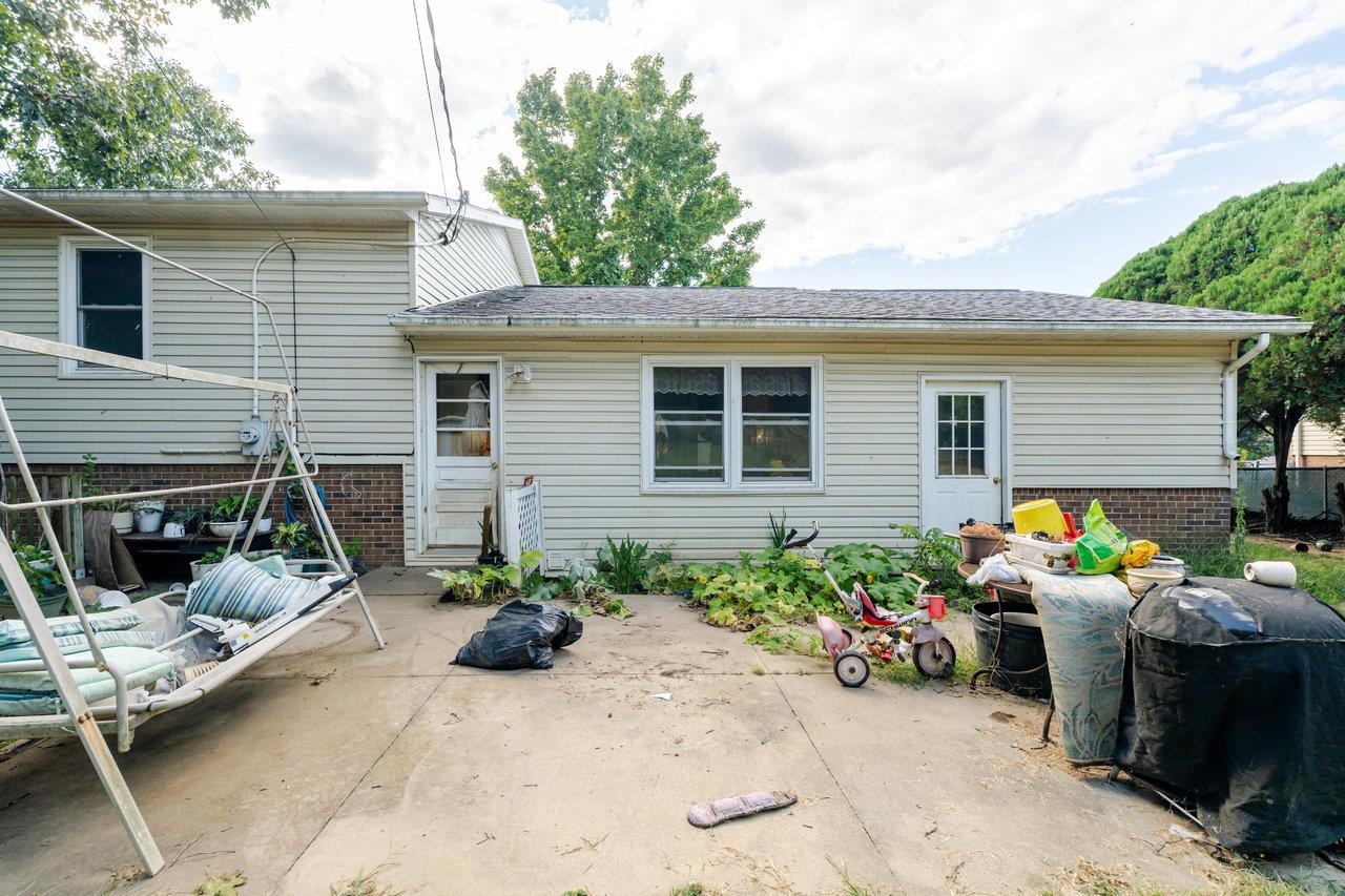 479 EAST AVE, BROADWAY, Virginia 22815, 3 Bedrooms Bedrooms, ,1 BathroomBathrooms,Residential,479 EAST AVE,668714 MLS # 668714