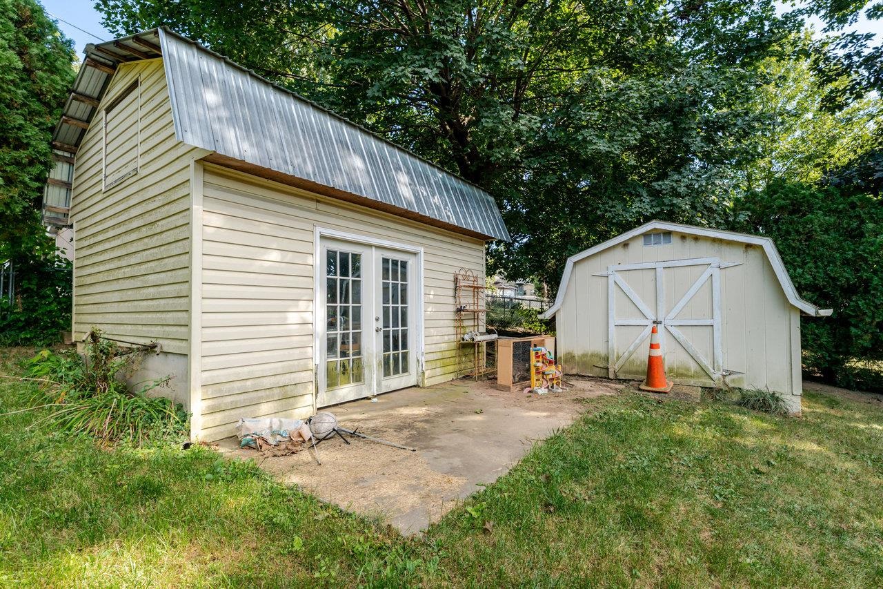 479 EAST AVE, BROADWAY, Virginia 22815, 3 Bedrooms Bedrooms, ,1 BathroomBathrooms,Residential,479 EAST AVE,668714 MLS # 668714