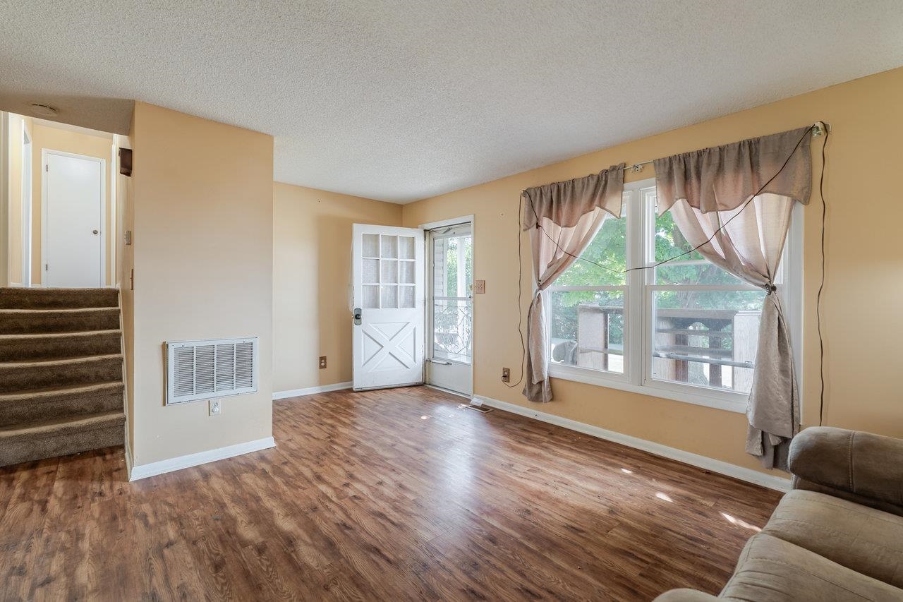 479 EAST AVE, BROADWAY, Virginia 22815, 3 Bedrooms Bedrooms, ,1 BathroomBathrooms,Residential,479 EAST AVE,668714 MLS # 668714