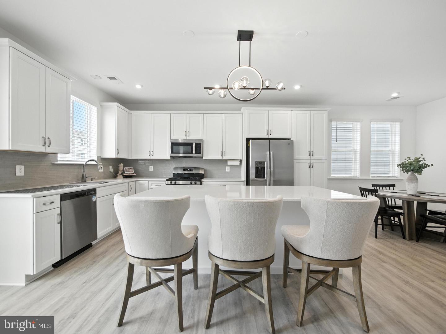 121 RAVEN OAKS DR, WINCHESTER, Virginia 22602, 4 Bedrooms Bedrooms, ,2 BathroomsBathrooms,Residential,For sale,121 RAVEN OAKS DR,VAFV2036610 MLS # VAFV2036610