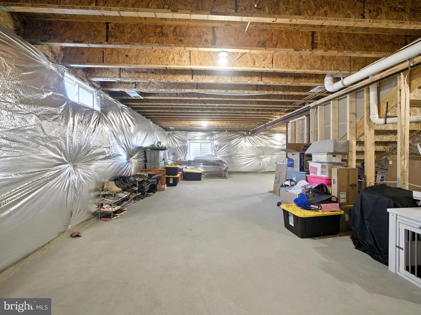 121 RAVEN OAKS DR, WINCHESTER, Virginia 22602, 4 Bedrooms Bedrooms, ,2 BathroomsBathrooms,Residential,For sale,121 RAVEN OAKS DR,VAFV2036610 MLS # VAFV2036610