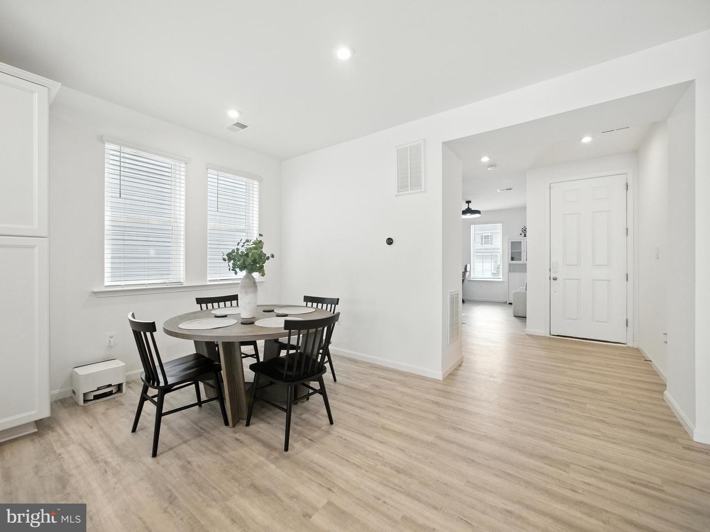 121 RAVEN OAKS DR, WINCHESTER, Virginia 22602, 4 Bedrooms Bedrooms, ,2 BathroomsBathrooms,Residential,For sale,121 RAVEN OAKS DR,VAFV2036610 MLS # VAFV2036610