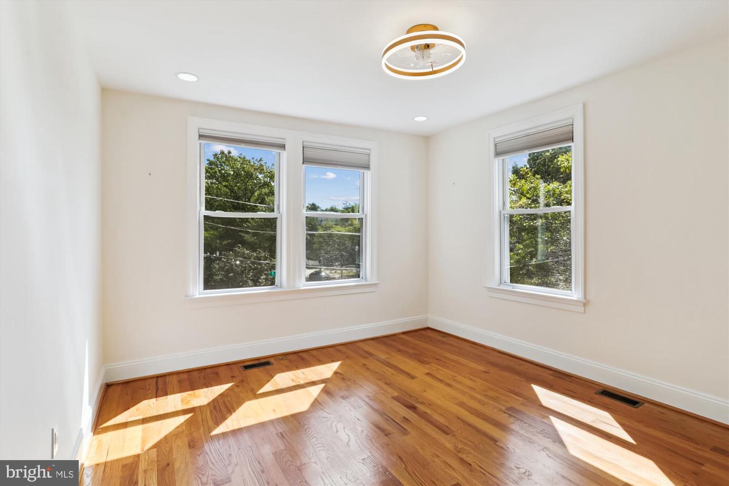 4100 5TH ST NW, WASHINGTON, District Of Columbia 20011, 4 Bedrooms Bedrooms, ,3 BathroomsBathrooms,Residential,For sale,4100 5TH ST NW,DCDC2220212 MLS # DCDC2220212