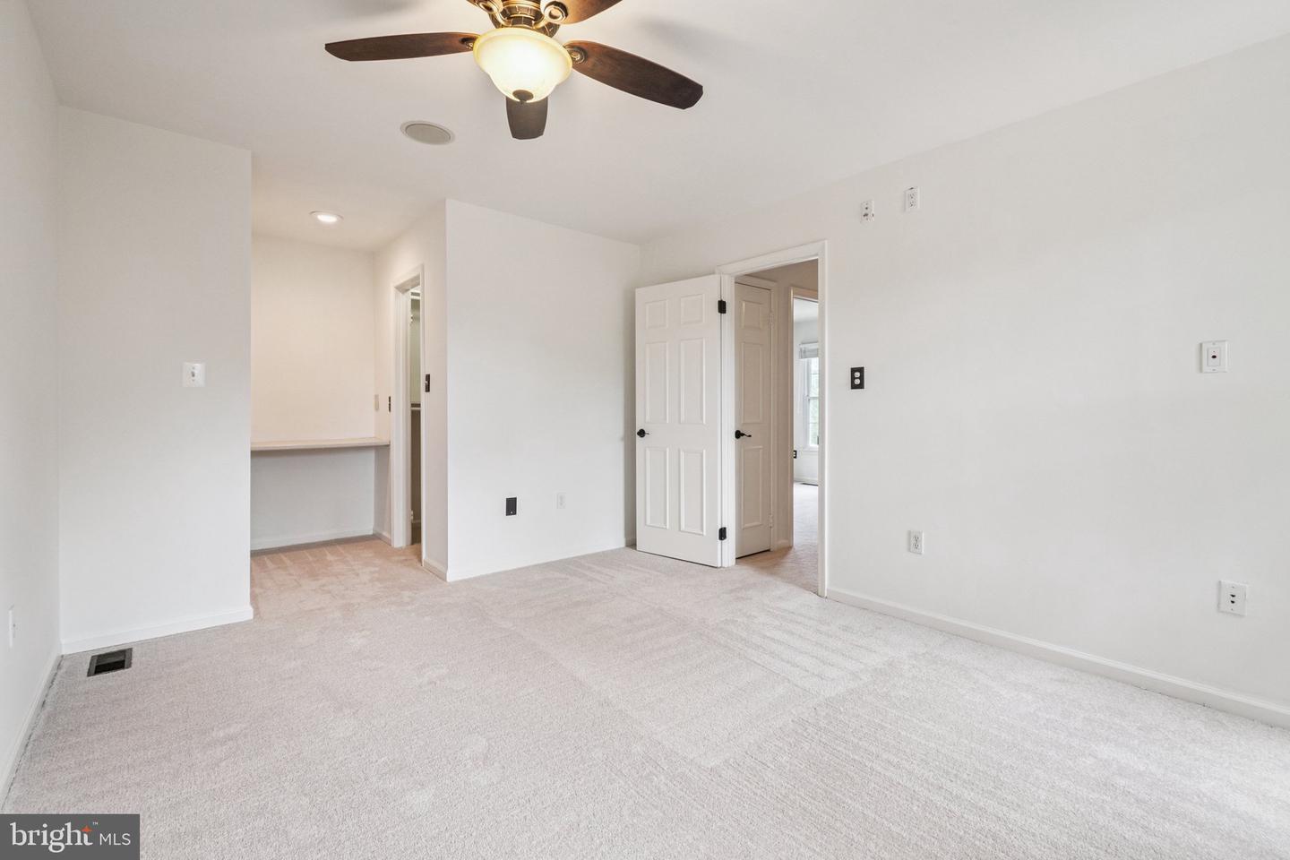 3220 KINROSS CIR, HERNDON, Virginia 20171, 3 Bedrooms Bedrooms, 13 Rooms Rooms,2 BathroomsBathrooms,Residential,For sale,3220 KINROSS CIR,VAFX2264862 MLS # VAFX2264862