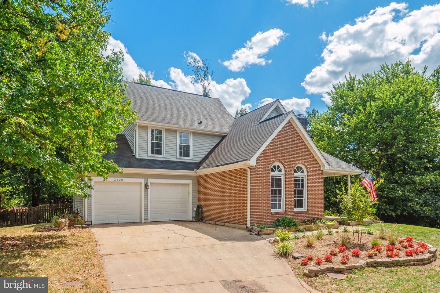 3220 KINROSS CIR, HERNDON, Virginia 20171, 3 Bedrooms Bedrooms, 13 Rooms Rooms,2 BathroomsBathrooms,Residential,For sale,3220 KINROSS CIR,VAFX2264862 MLS # VAFX2264862