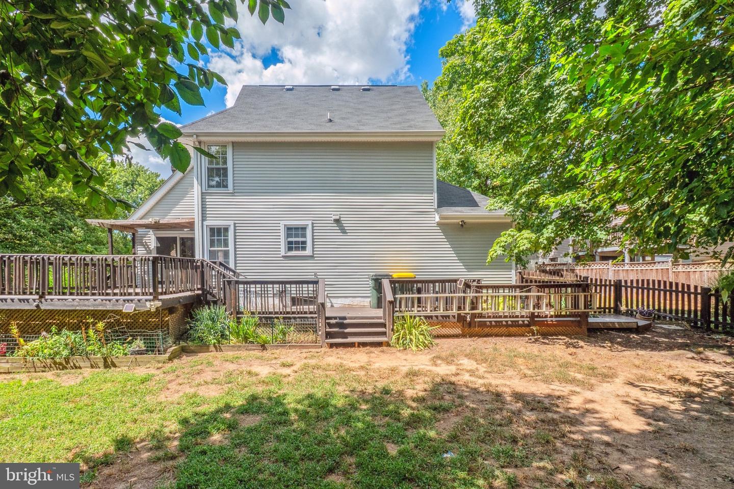 3220 KINROSS CIR, HERNDON, Virginia 20171, 3 Bedrooms Bedrooms, 13 Rooms Rooms,2 BathroomsBathrooms,Residential,For sale,3220 KINROSS CIR,VAFX2264862 MLS # VAFX2264862