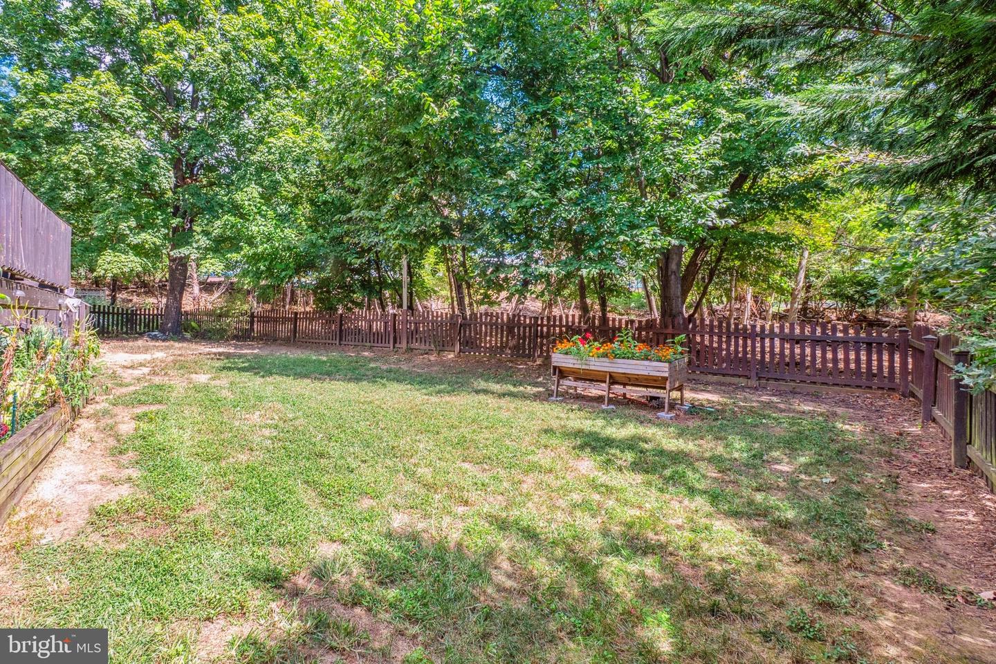 3220 KINROSS CIR, HERNDON, Virginia 20171, 3 Bedrooms Bedrooms, 13 Rooms Rooms,2 BathroomsBathrooms,Residential,For sale,3220 KINROSS CIR,VAFX2264862 MLS # VAFX2264862