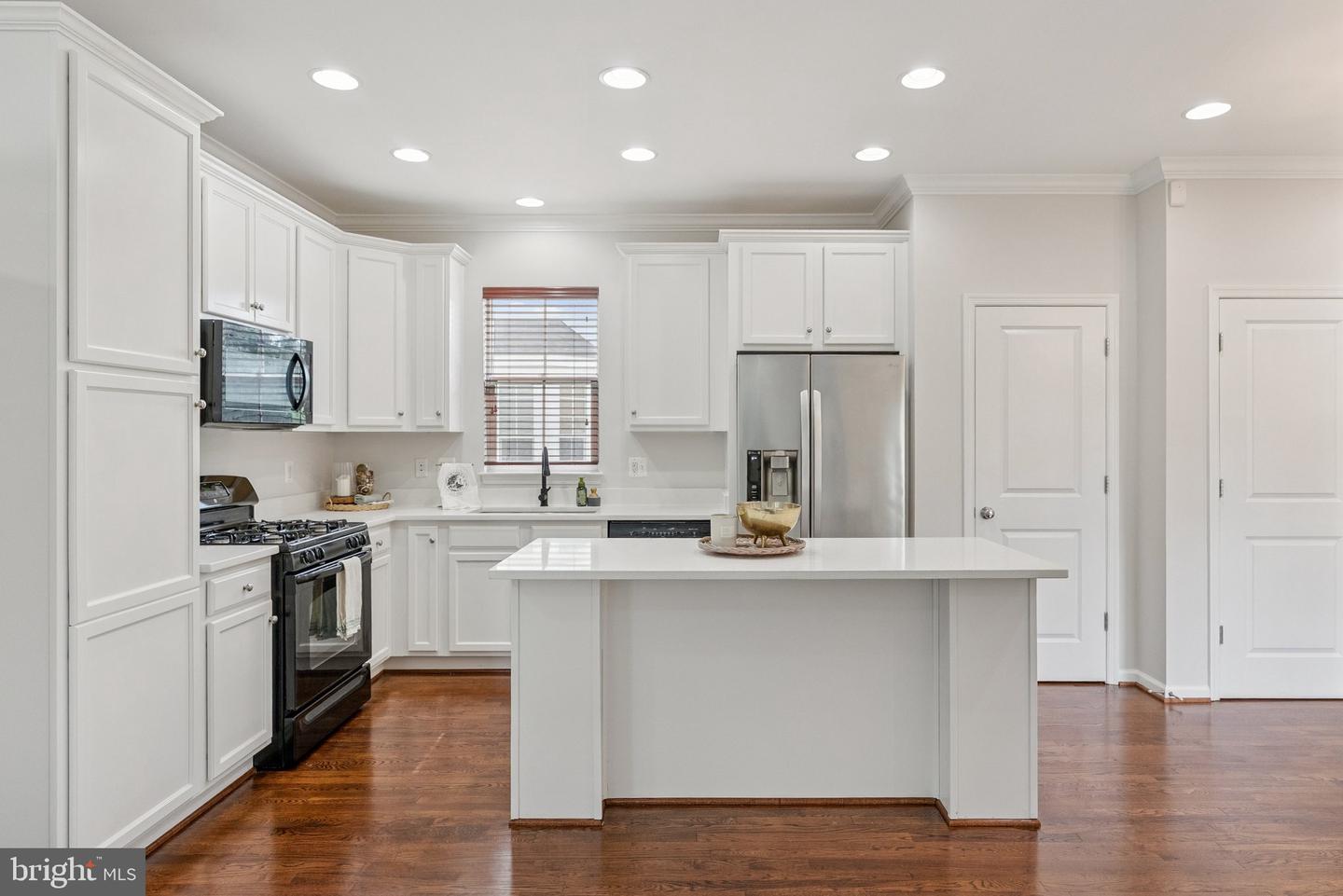 14300 BROADWINGED DR, GAINESVILLE, Virginia 20155, 3 Bedrooms Bedrooms, ,3 BathroomsBathrooms,Residential,For sale,14300 BROADWINGED DR,VAPW2103242 MLS # VAPW2103242