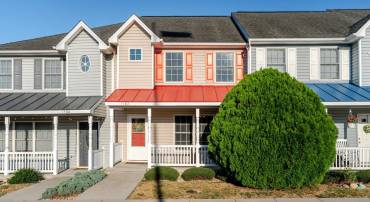 1402 FOUNDERS WAY, HARRISONBURG, Virginia 22801, 3 Bedrooms Bedrooms, ,2 BathroomsBathrooms,Residential,1402 FOUNDERS WAY,668731 MLS # 668731