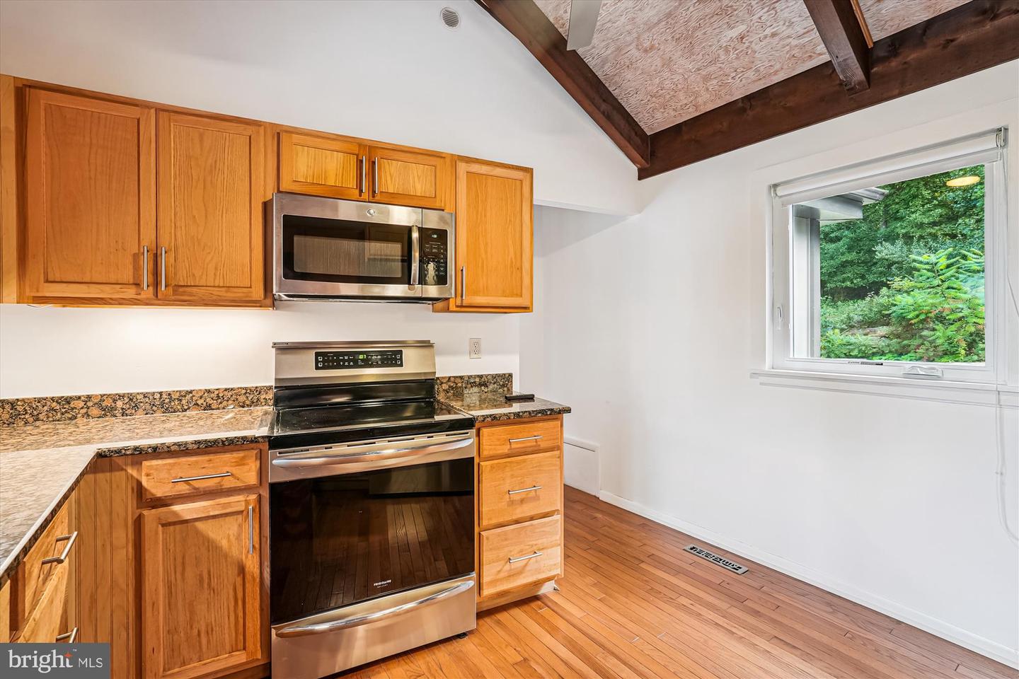 21826 BLUE RIDGE MTN RD, PARIS, Virginia 20130, 3 Bedrooms Bedrooms, ,2 BathroomsBathrooms,Residential,For sale,21826 BLUE RIDGE MTN RD,VACL2006026 MLS # VACL2006026