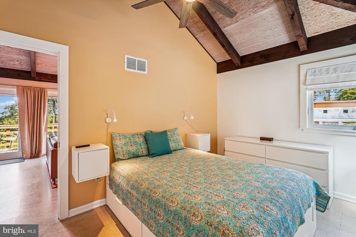 21826 BLUE RIDGE MTN RD, PARIS, Virginia 20130, 3 Bedrooms Bedrooms, ,2 BathroomsBathrooms,Residential,For sale,21826 BLUE RIDGE MTN RD,VACL2006026 MLS # VACL2006026