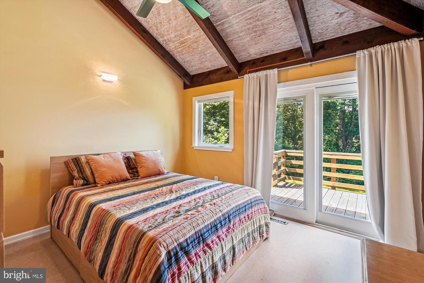 21826 BLUE RIDGE MTN RD, PARIS, Virginia 20130, 3 Bedrooms Bedrooms, ,2 BathroomsBathrooms,Residential,For sale,21826 BLUE RIDGE MTN RD,VACL2006026 MLS # VACL2006026
