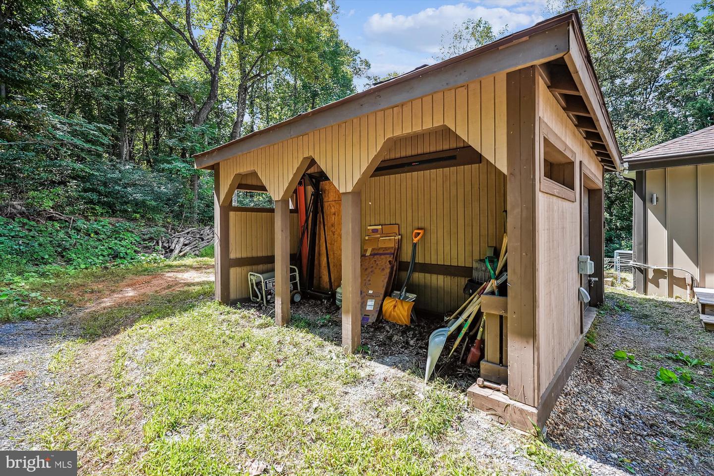 21826 BLUE RIDGE MTN RD, PARIS, Virginia 20130, 3 Bedrooms Bedrooms, ,2 BathroomsBathrooms,Residential,For sale,21826 BLUE RIDGE MTN RD,VACL2006026 MLS # VACL2006026