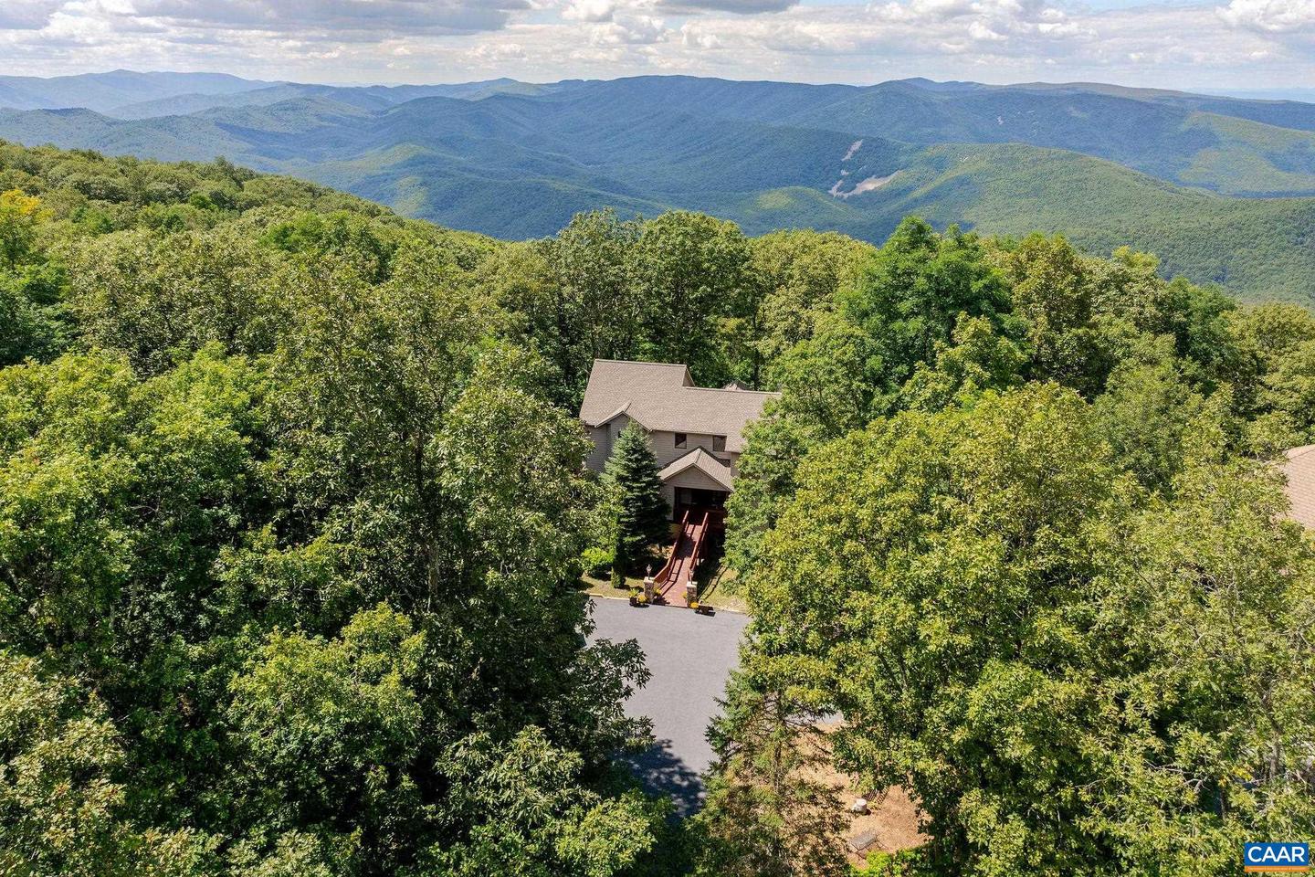 76 CRAB ORCHARD LN, WINTERGREEN RESORT, Virginia 22967, 5 Bedrooms Bedrooms, ,4 BathroomsBathrooms,Residential,For sale,76 CRAB ORCHARD LN,668599 MLS # 668599