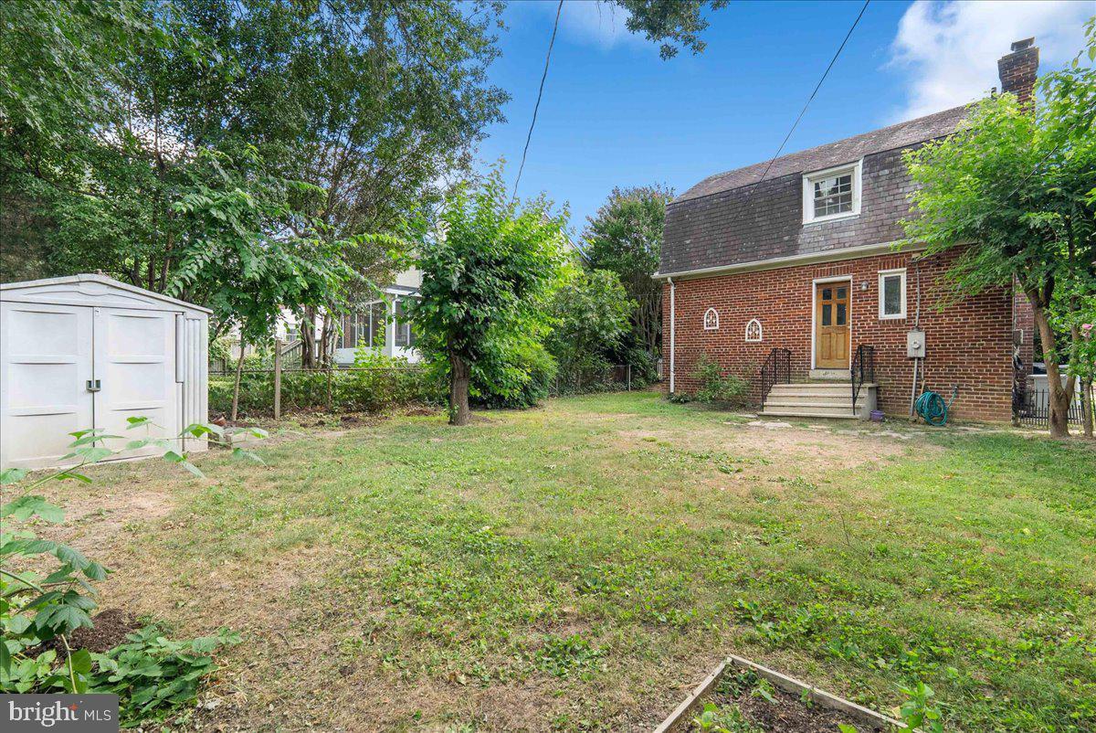 3229 6TH ST S, ARLINGTON, Virginia 22204, 2 Bedrooms Bedrooms, ,2 BathroomsBathrooms,Residential,For sale,3229 6TH ST S,VAAR2063148 MLS # VAAR2063148
