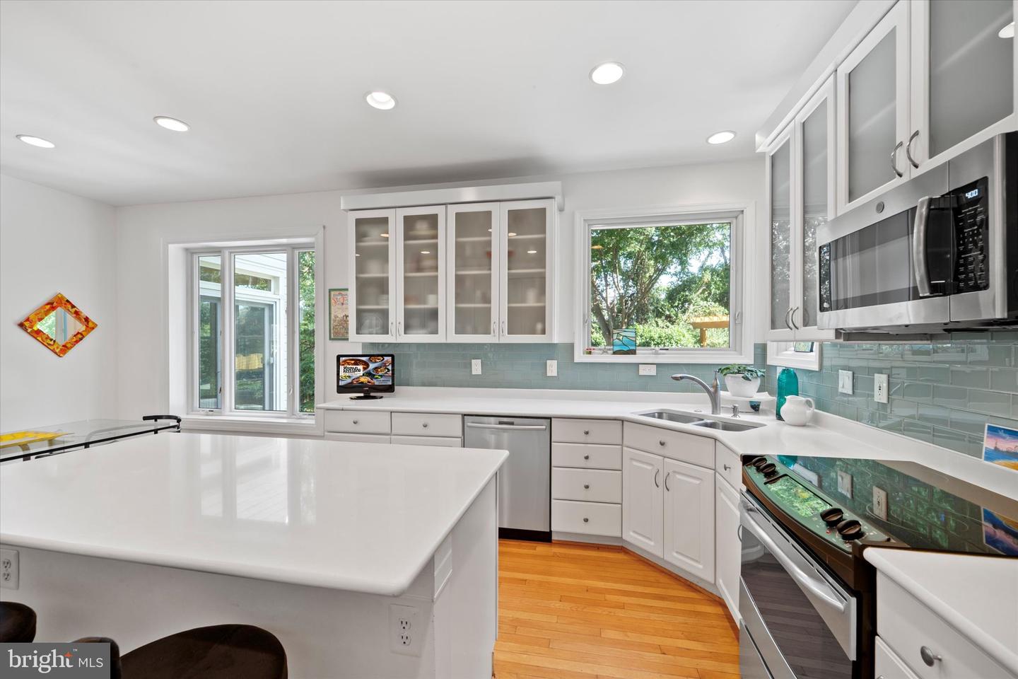 5101 CLAYBANK LN, CENTREVILLE, Virginia 20120, 4 Bedrooms Bedrooms, ,3 BathroomsBathrooms,Residential,For sale,5101 CLAYBANK LN,VAFX2265036 MLS # VAFX2265036