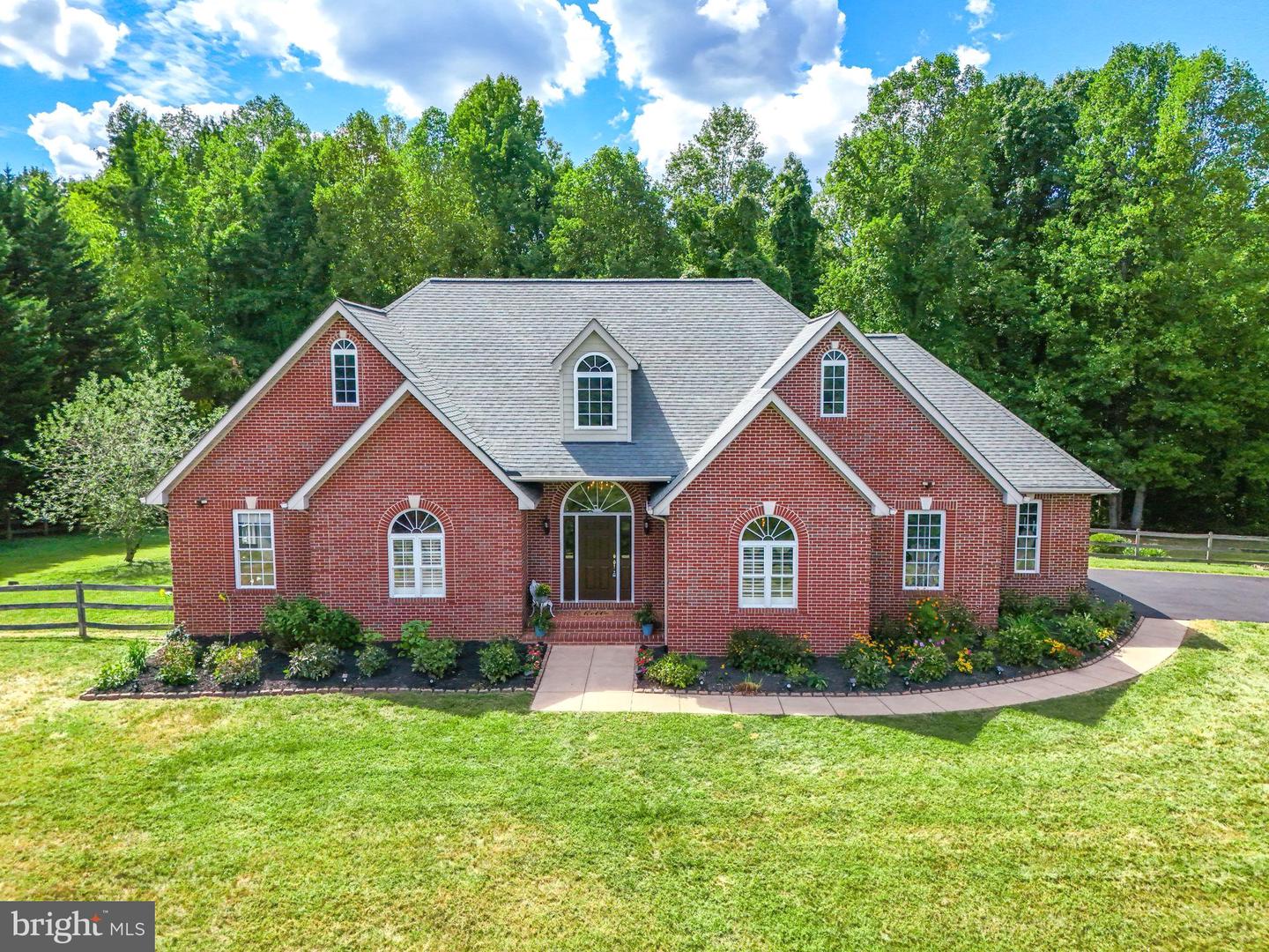 81 PEACOCK STATION DR, FREDERICKSBURG, Virginia 22406, 4 Bedrooms Bedrooms, ,2 BathroomsBathrooms,Residential,For sale,81 PEACOCK STATION DR,VAST2042444 MLS # VAST2042444