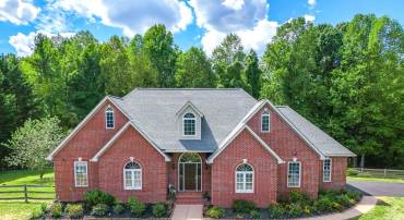 81 PEACOCK STATION DR, FREDERICKSBURG, Virginia 22406, 4 Bedrooms Bedrooms, ,2 BathroomsBathrooms,Residential,For sale,81 PEACOCK STATION DR,VAST2042444 MLS # VAST2042444