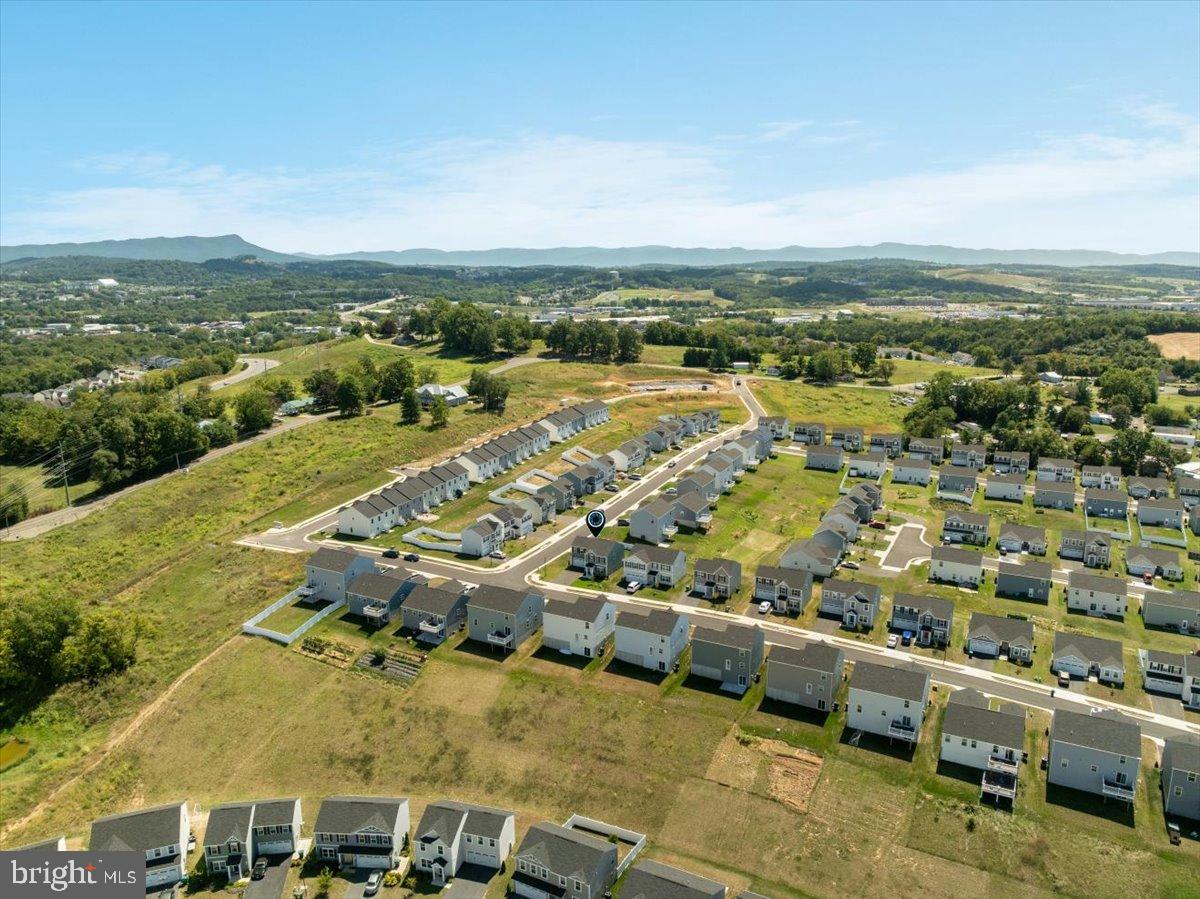 2015 SHOESHINE AVE, ROCKINGHAM, Virginia 22801, 4 Bedrooms Bedrooms, 7 Rooms Rooms,2 BathroomsBathrooms,Residential,For sale,2015 SHOESHINE AVE,VARO2002552 MLS # VARO2002552