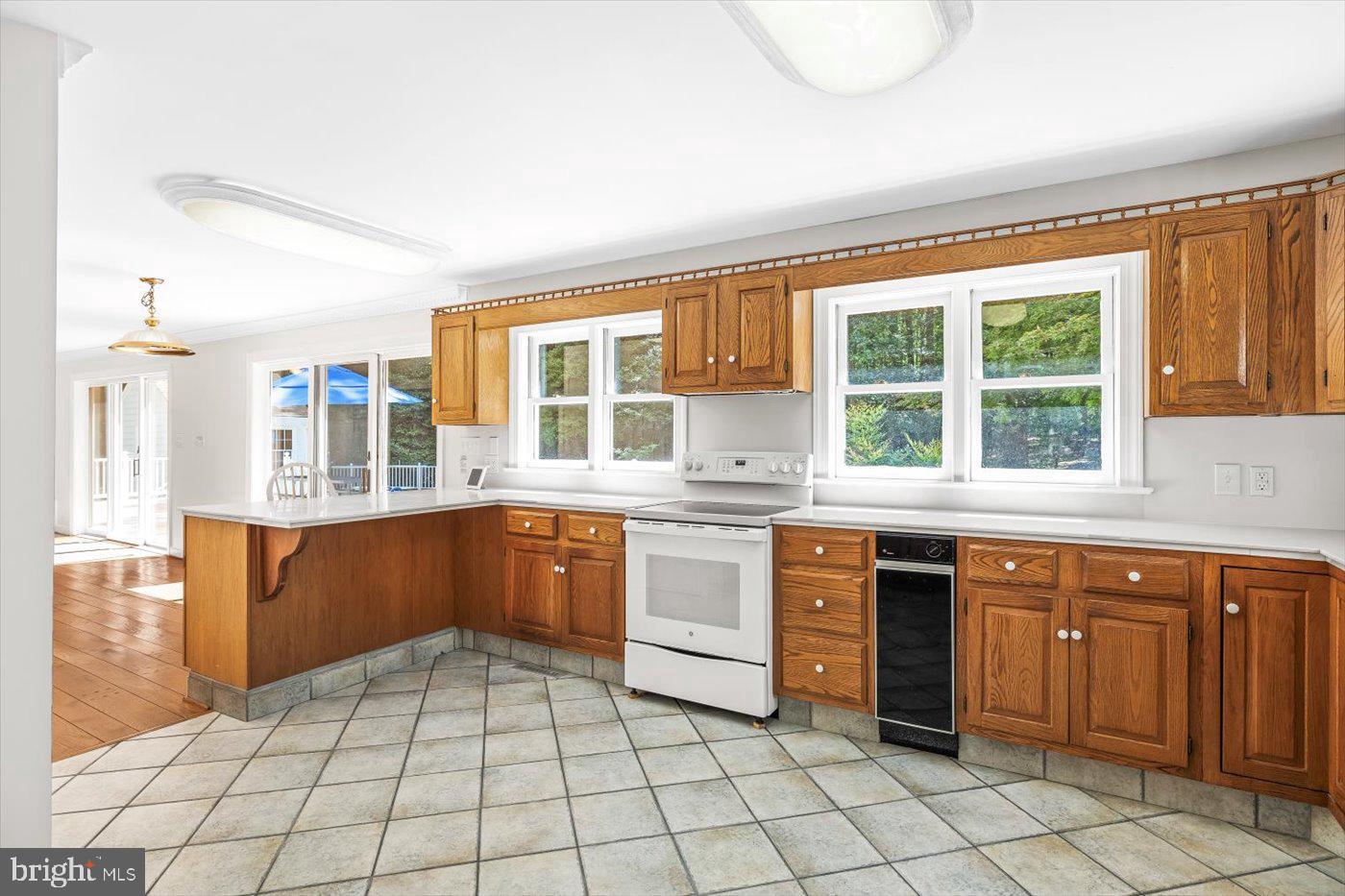 8100 BATTLE TRACE LN, SPOTSYLVANIA, Virginia 22553, 3 Bedrooms Bedrooms, ,4 BathroomsBathrooms,Residential,For sale,8100 BATTLE TRACE LN,VASP2036054 MLS # VASP2036054