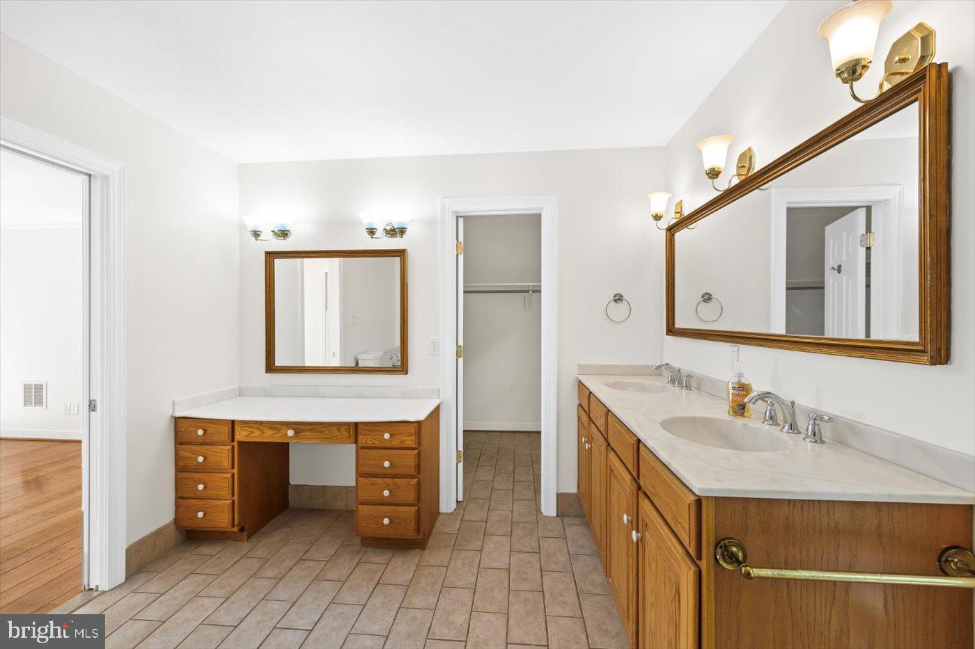 8100 BATTLE TRACE LN, SPOTSYLVANIA, Virginia 22553, 3 Bedrooms Bedrooms, ,4 BathroomsBathrooms,Residential,For sale,8100 BATTLE TRACE LN,VASP2036054 MLS # VASP2036054