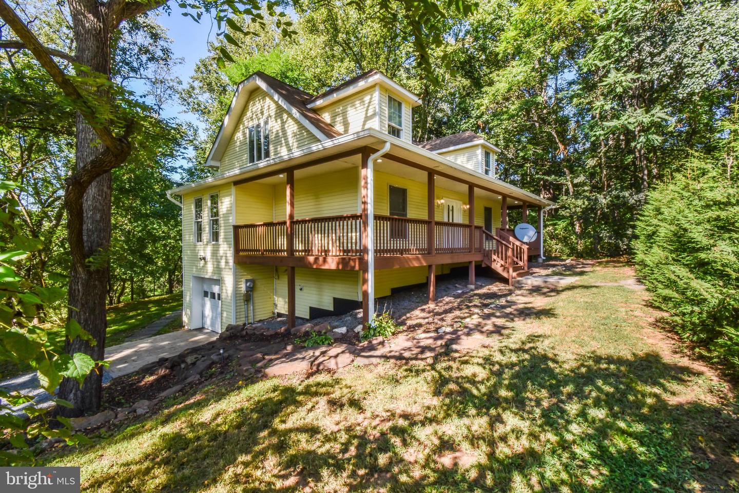 10268 JOHN MARSHALL HWY, DELAPLANE, Virginia 20144, 4 Bedrooms Bedrooms, ,3 BathroomsBathrooms,Residential,For sale,10268 JOHN MARSHALL HWY,VAFQ2018192 MLS # VAFQ2018192